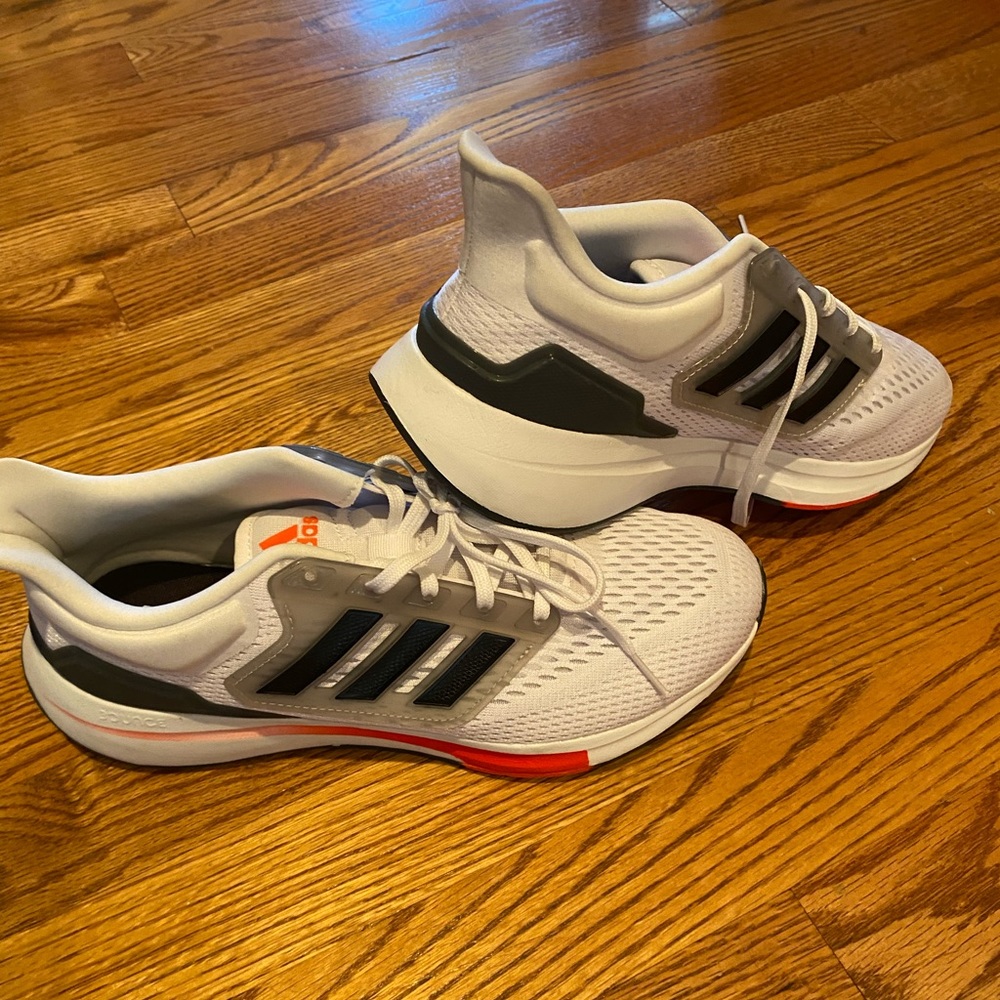 Adidas men’s running shoe